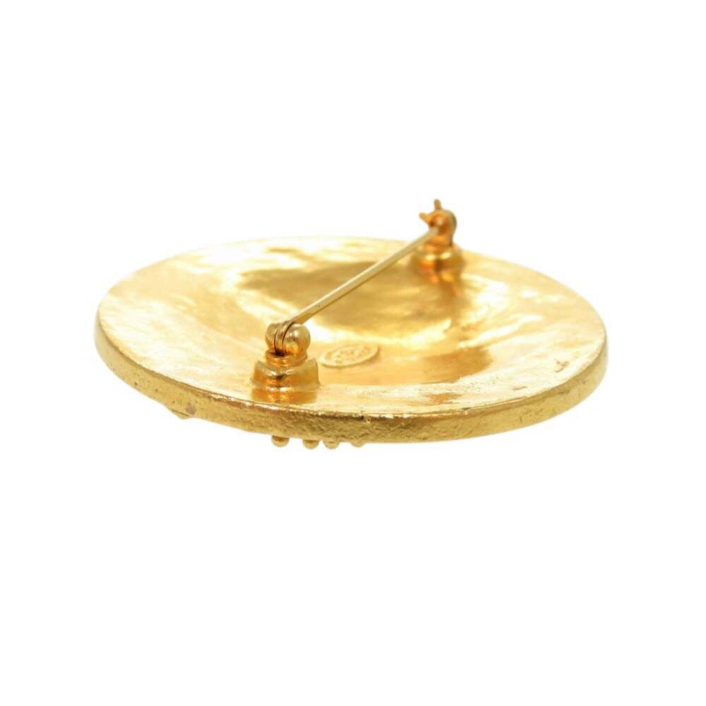 CHANEL Vintage Gold Logo Brooch - Picture 4 of 8